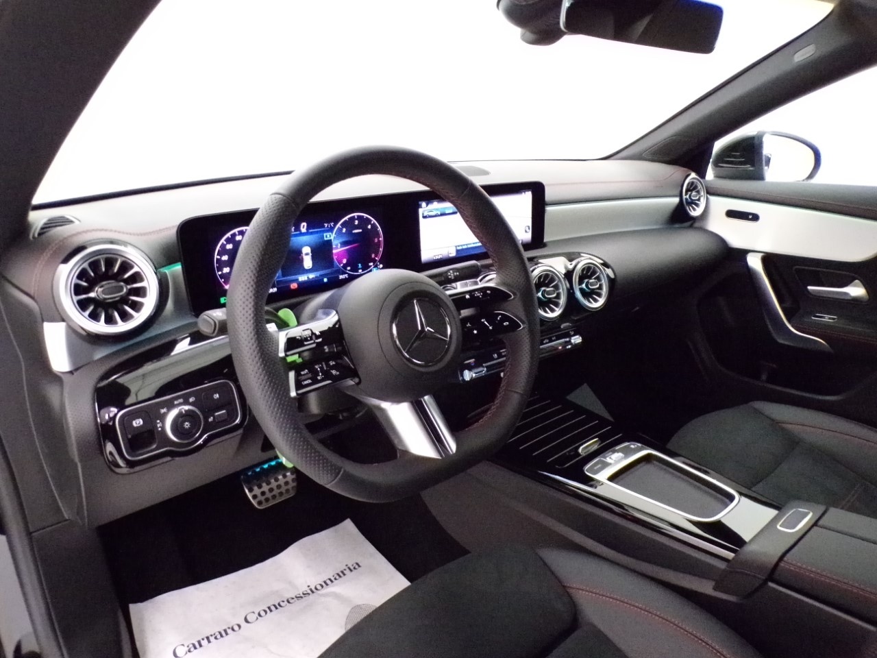 Mercedes CLA Shooting Brake 180 D AMG Line Advanced Plus 8G-DCT - 12
