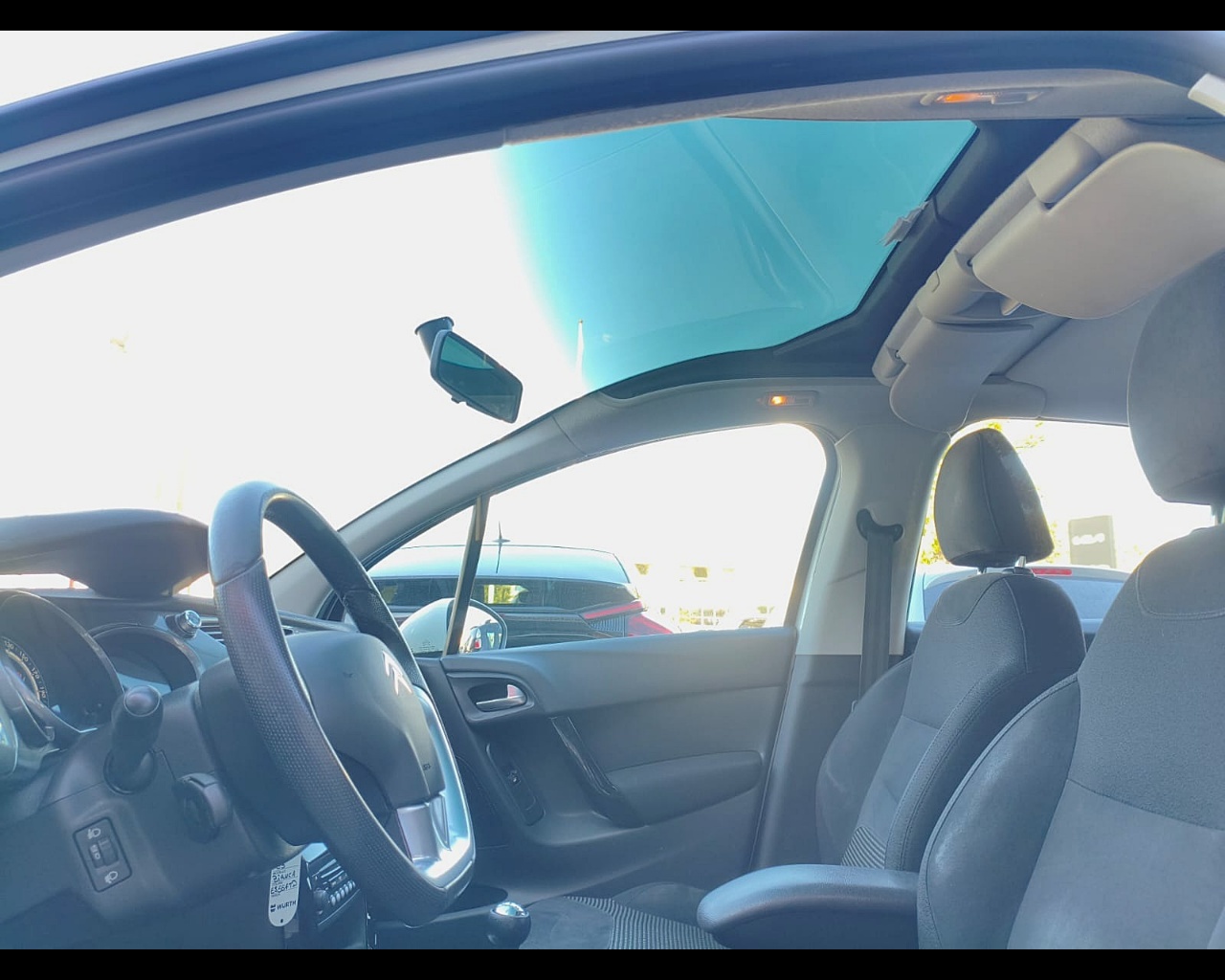 Foto CITROEN C3 1.2 puretech (vti) Exclusive 82cv FL