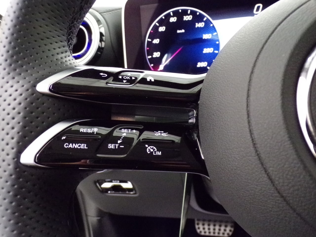 Mercedes GLC GLC SUV 200 Mild-Hybrid AMG Line Advanced Plus 4Matic 9G-Tronic - 17