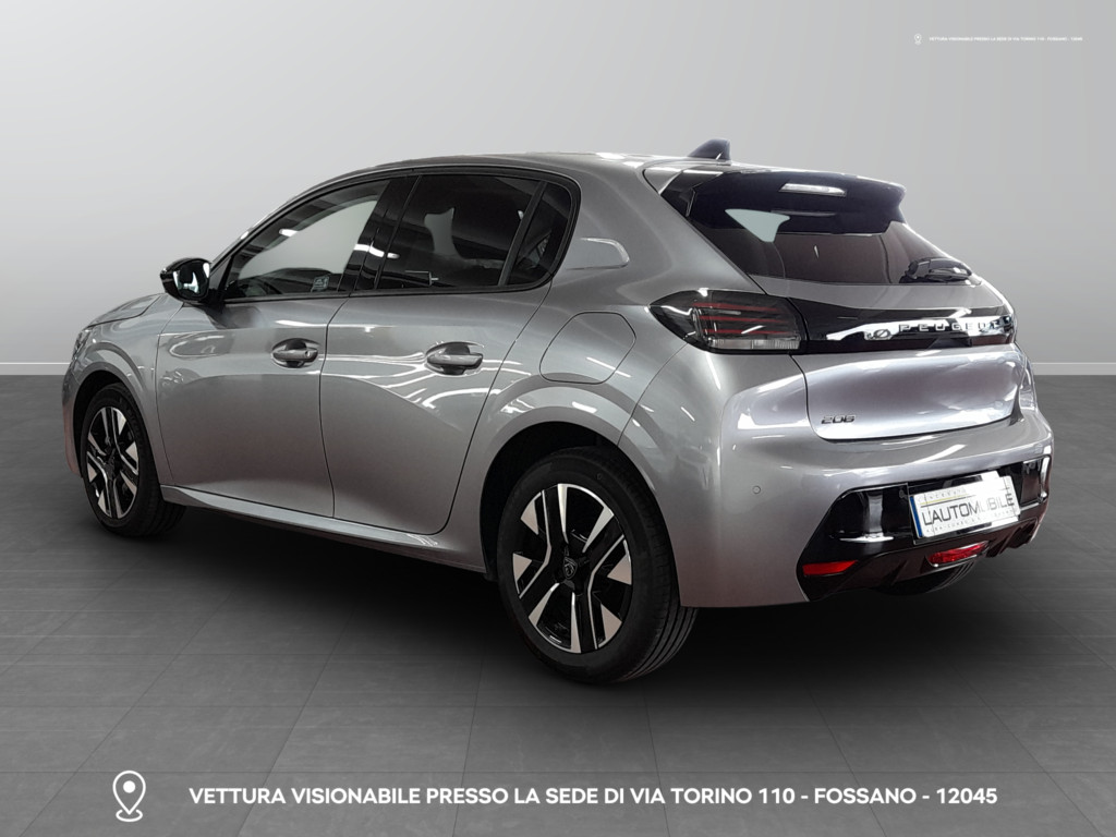 Panoramica 7° Immagine Veicolo