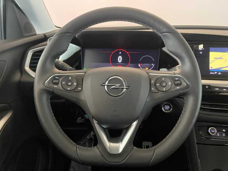 Grandland Business Elegance 1.2 130cv At8