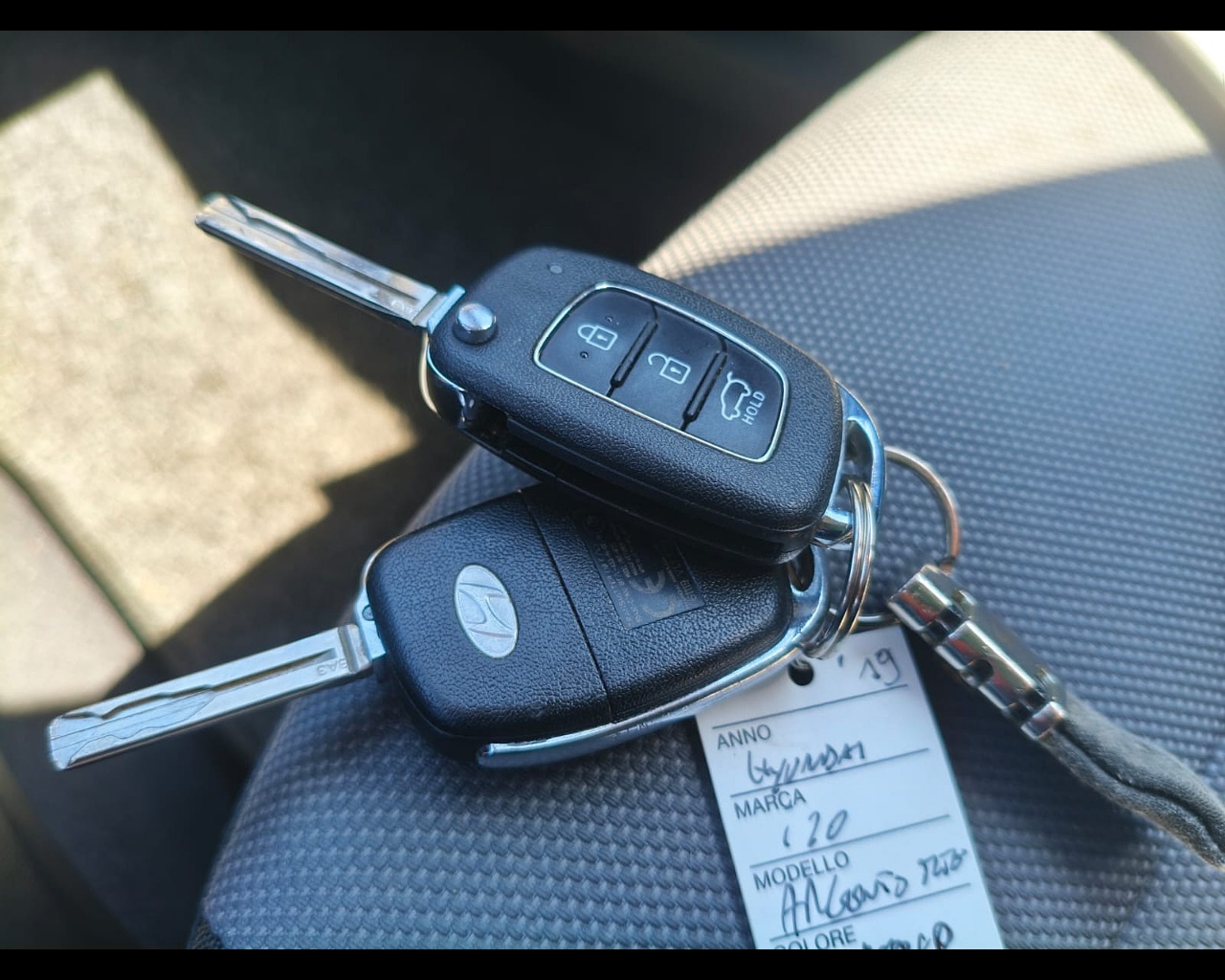 Foto HYUNDAI i20 5p 1.2 mpi Connectline econext Gpl 73cv