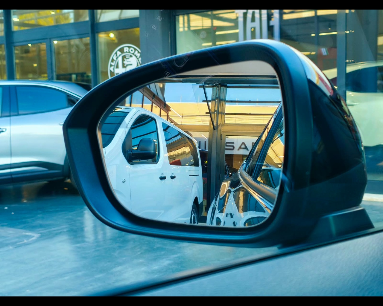 Foto NISSAN Juke 1.6 hev N-Design