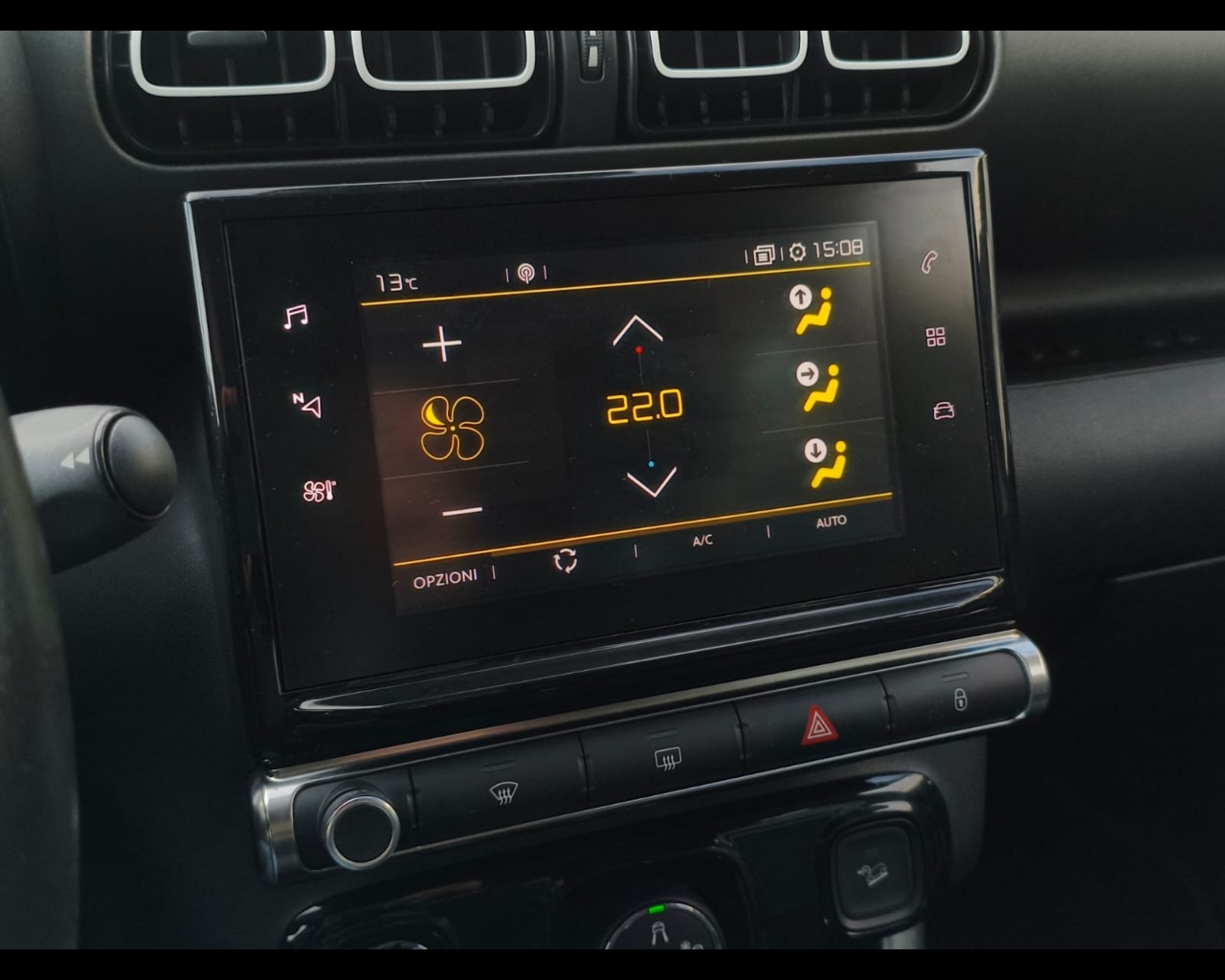 Foto CITROEN C3 Aircross 1.2 puretech Shine s&s 110cv eat6