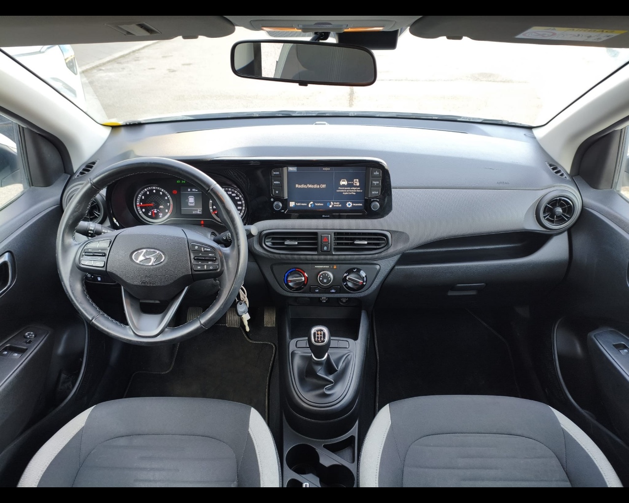 Foto HYUNDAI i10 1.0 Tech econext Gpl
