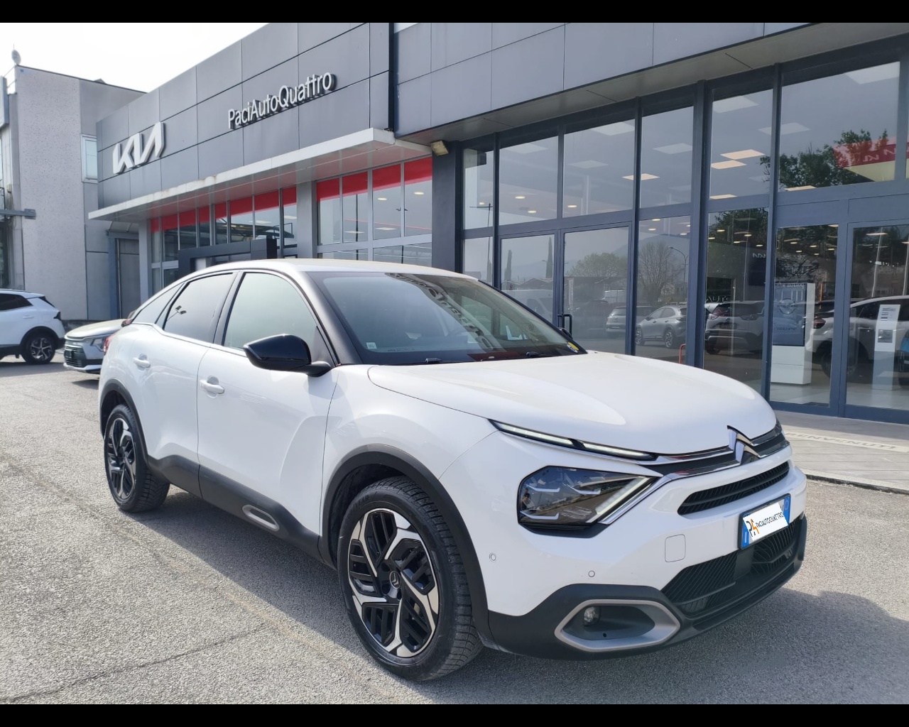 Foto CITROEN C4 1.5 bluehdi Shine s&s 130cv eat8