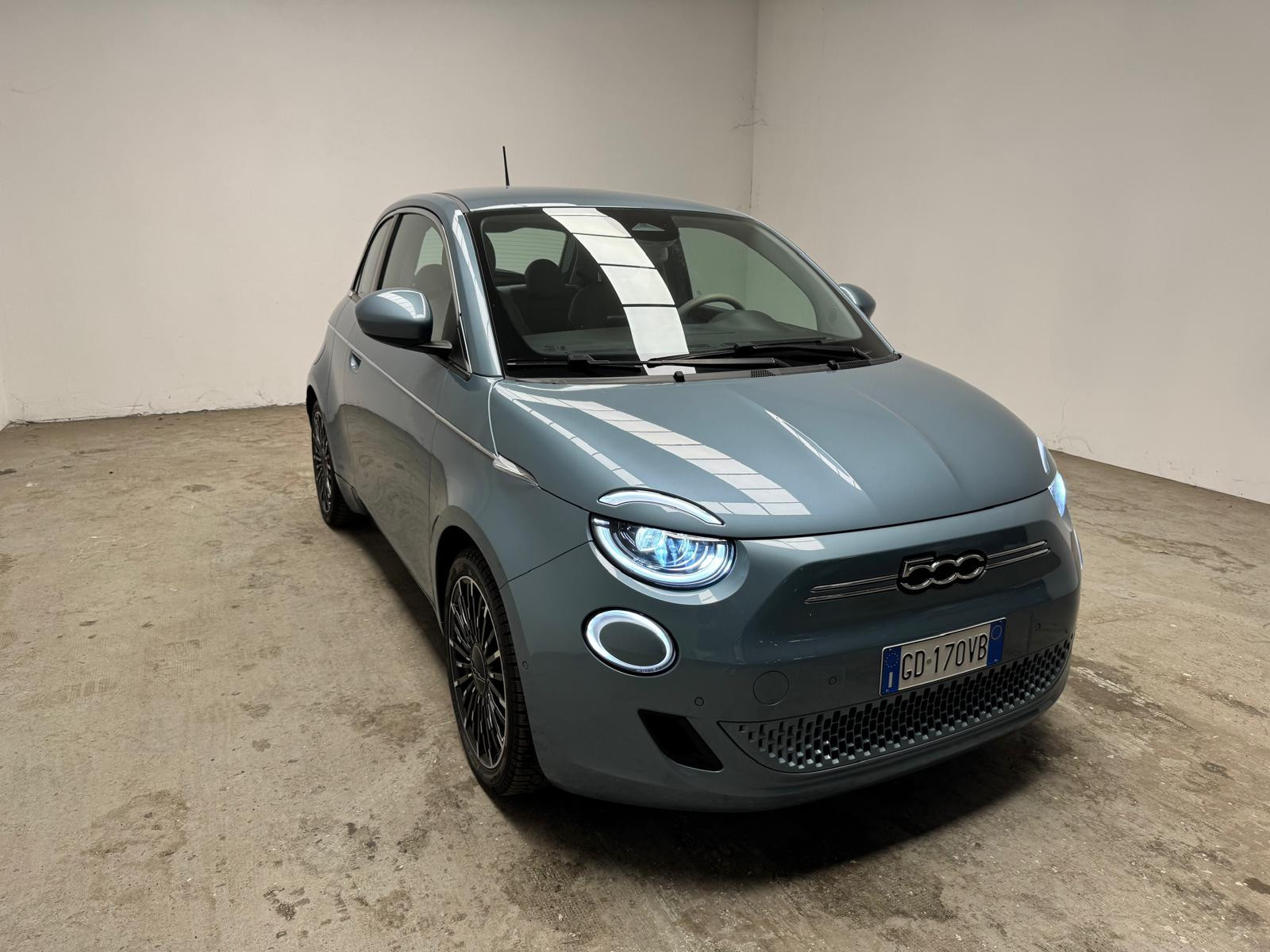 FIAT 500E 3+1 500e 3+1 42 kWh La Prima