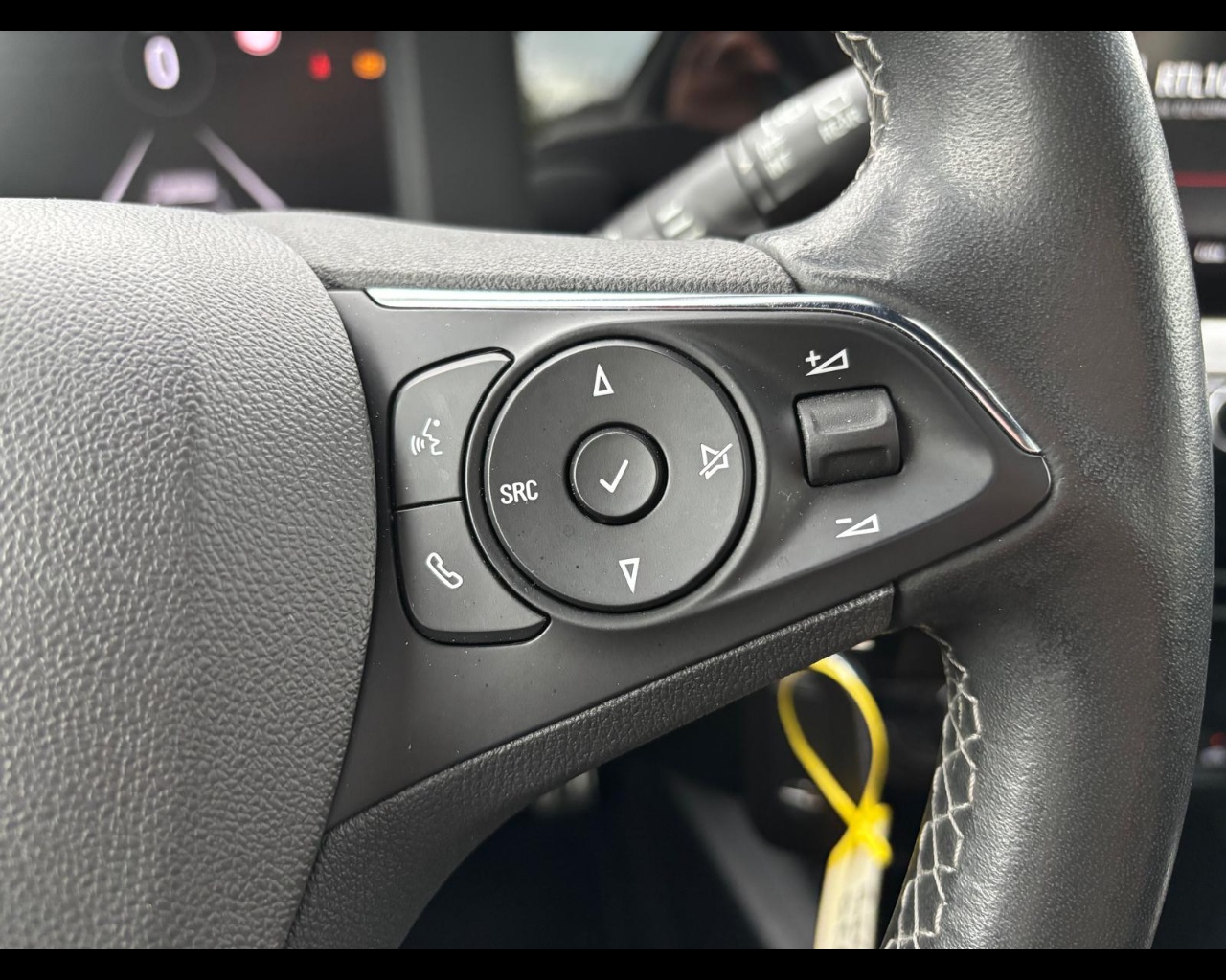 Foto OPEL Mokka 1.2 t GS Line s&s 100cv