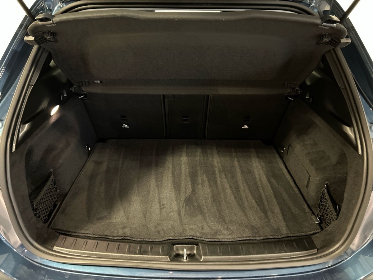 Mercedes GLA GLA 180 D Executive 8G-DCT - 8