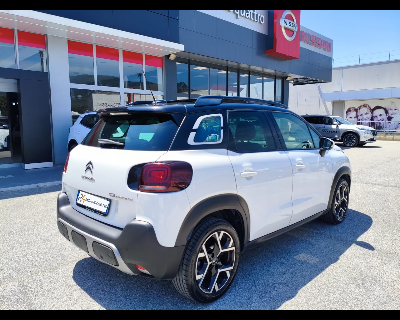 Foto CITROEN C3 Aircross 1.5 bluehdi Shine Pack s&s 110cv