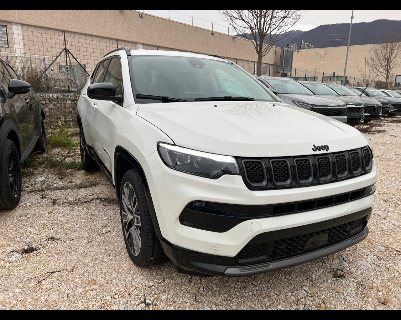 Foto JEEP Compass E-Hybrid My25 686  Alt15dct  1500