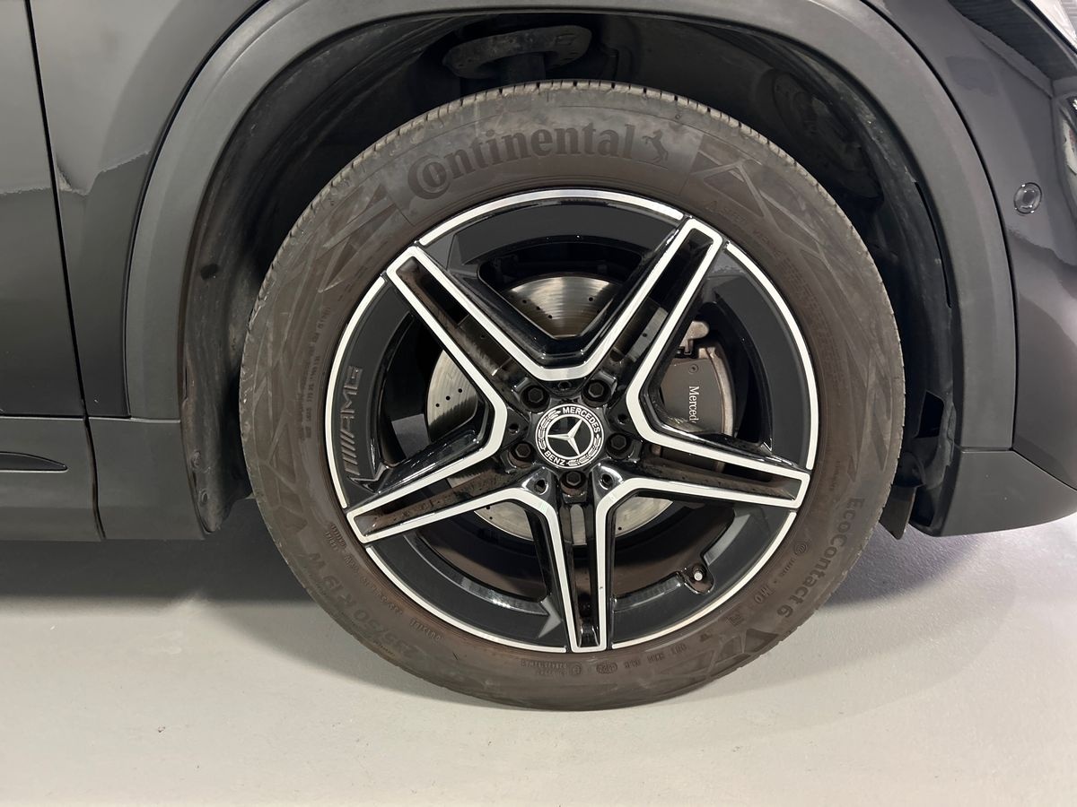 Mercedes GLA GLA 180 D Premium 8G-DCT - 17