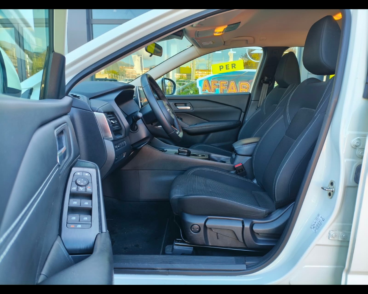 Foto NISSAN Qashqai 1.5 e-power Acenta 2wd