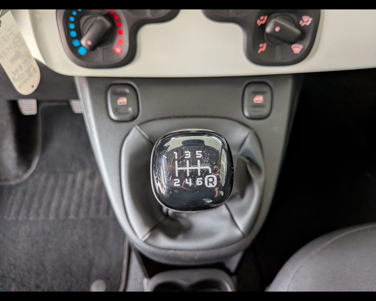 Foto FIAT Pandina Cross 1.0 firefly hybrid s&s 70cv