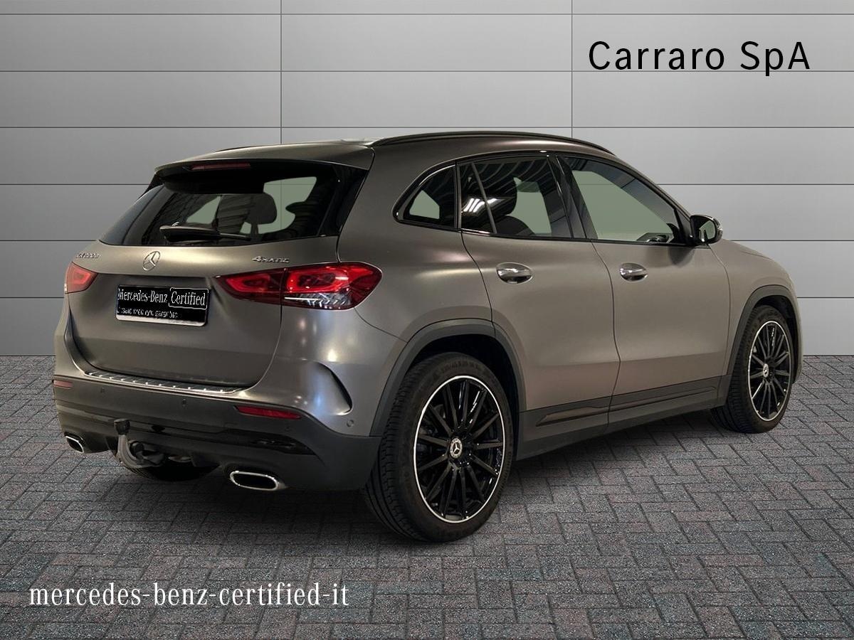Mercedes GLA GLA 220 D Premium 4Matic 8G-DCT - 2