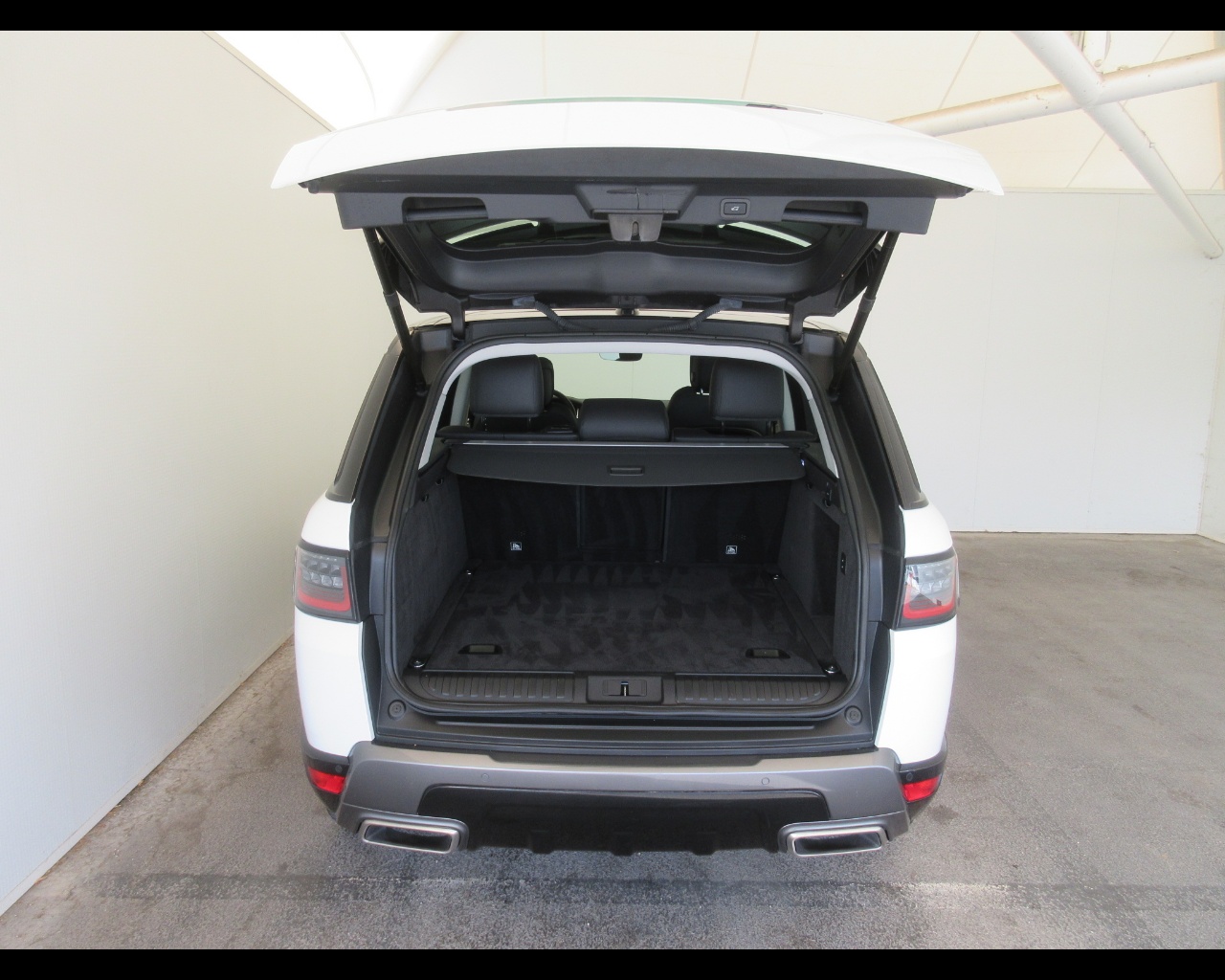 Land Rover Range Rover Sport Range Rover Sport 3.0 V6 SDV6 249cv HSE AWD Auto - 16