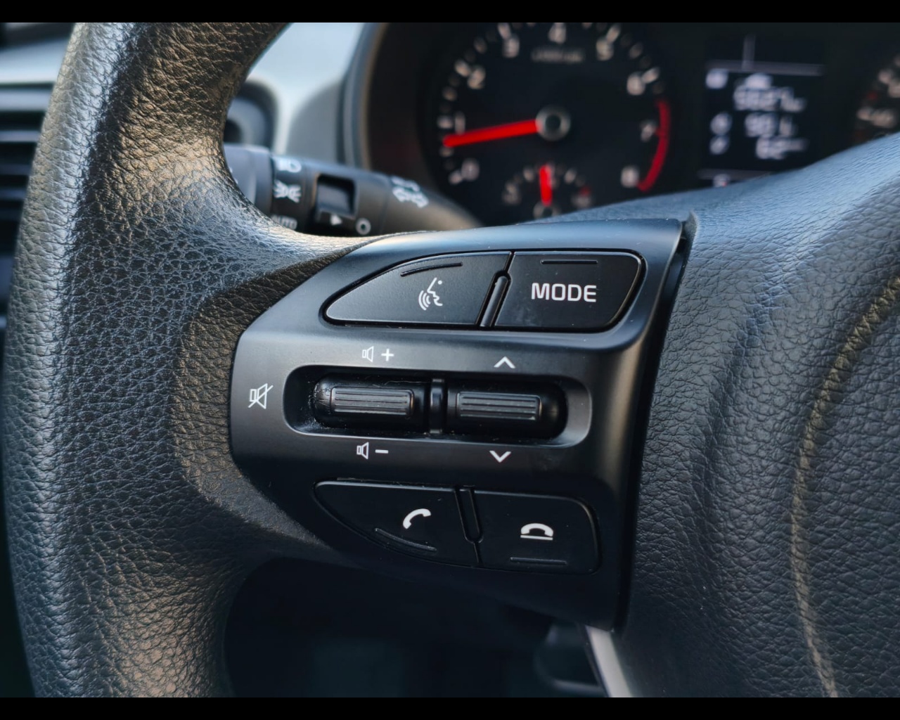 Foto KIA Rio 1.2 Urban Gpl 82cv