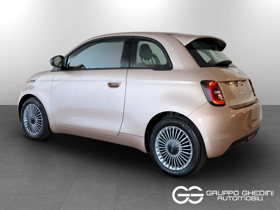FIAT 500 1.0 hybrid Icon Ibrida km0 - 2
