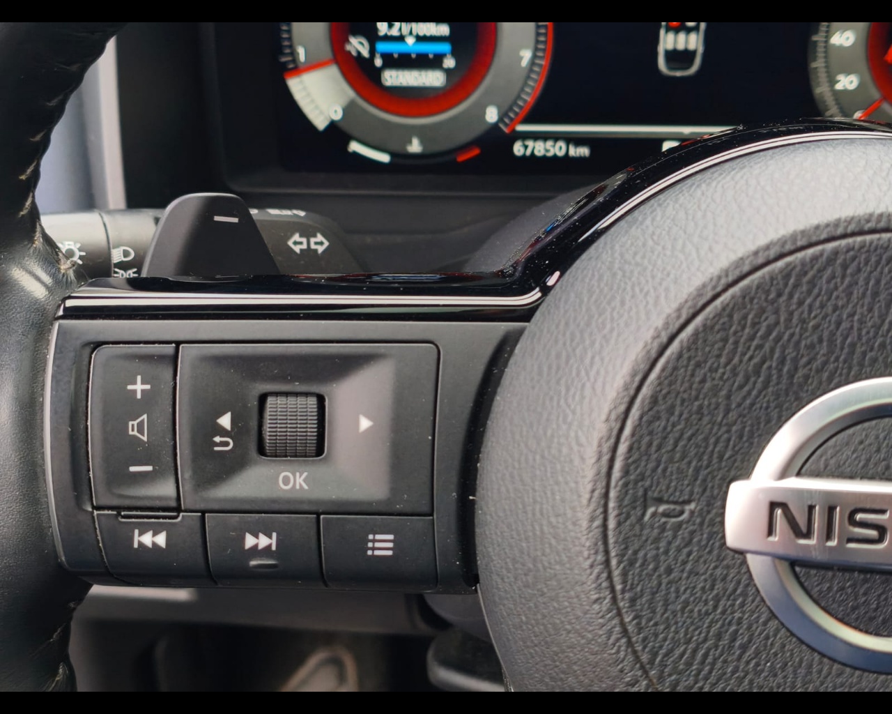 Foto NISSAN Qashqai 1.3 mhev Tekna+ 2wd 158cv xtronic