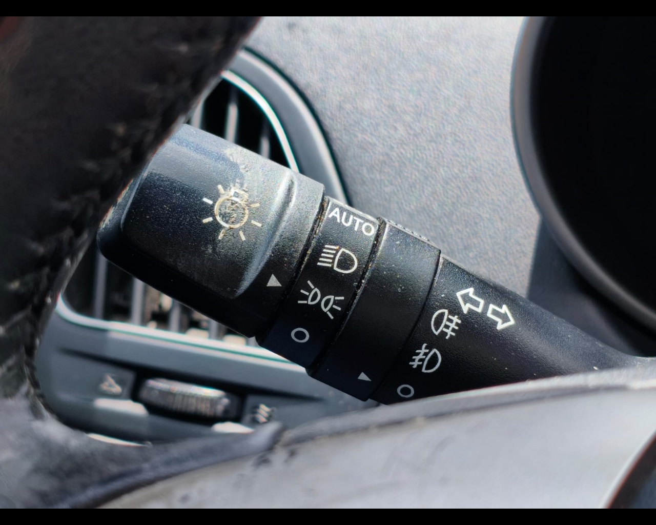 Foto HYUNDAI ix35 1.7 crdi Xpossible 115cv 2wd