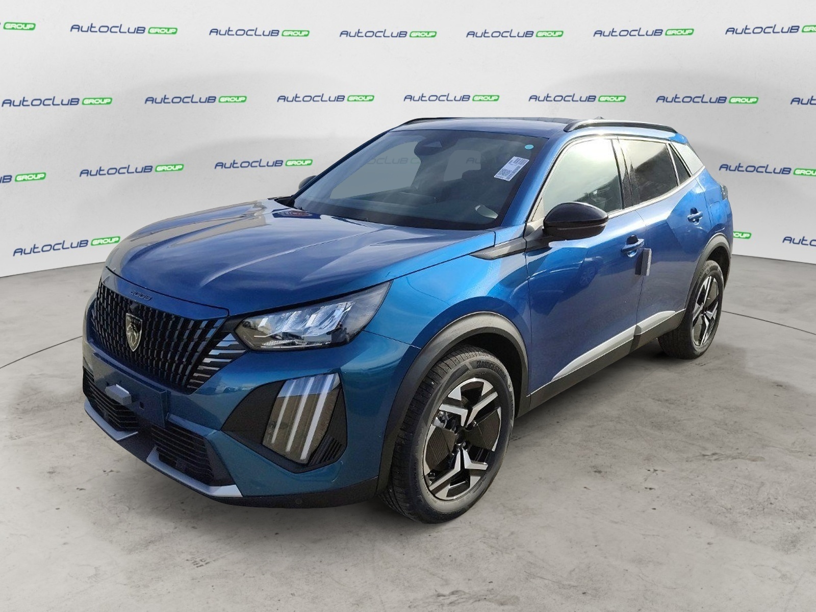 Foto PEUGEOT 2008 Allure Hybrid 145 e-DCS6