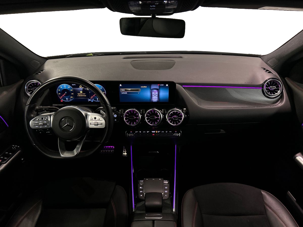 Mercedes GLA GLA 180 D Premium 8G-DCT - 9