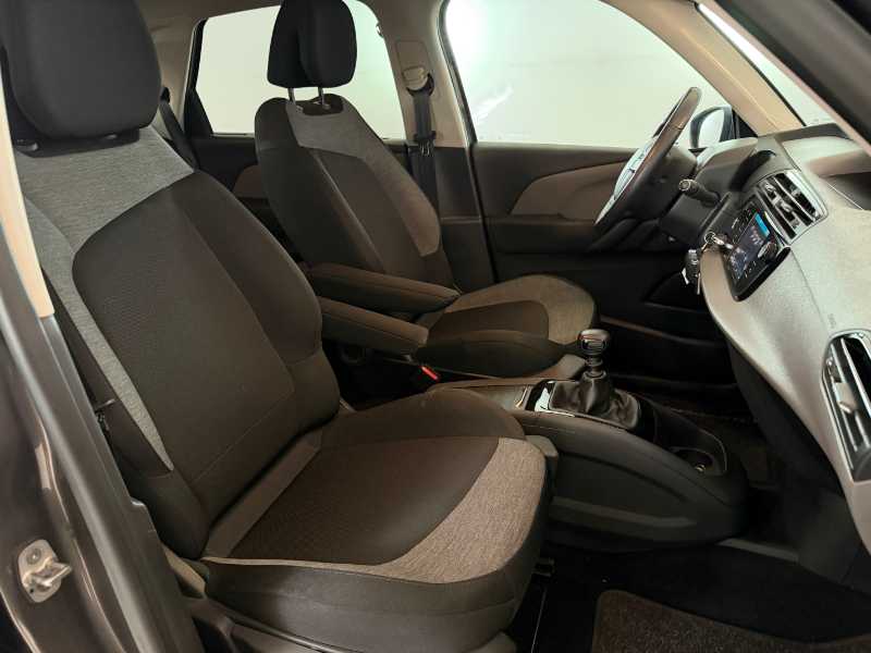 C4 Spacetourer - C4 Spacetourer 1.5 Bluehdi Shine S&s 130cv