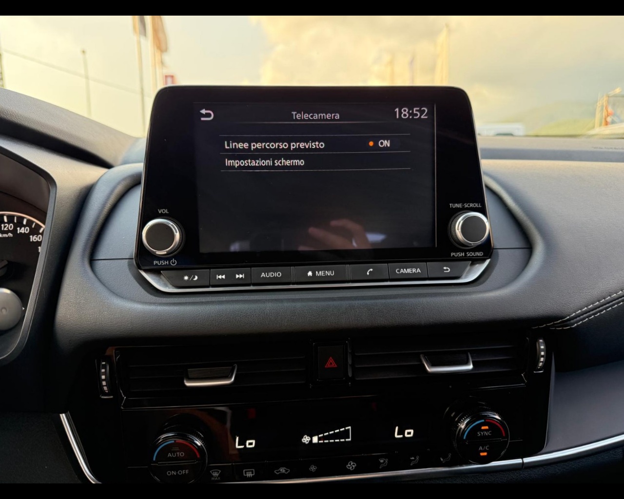 Foto NISSAN Qashqai 1.3 mhev Business 2wd 158cv xtronic