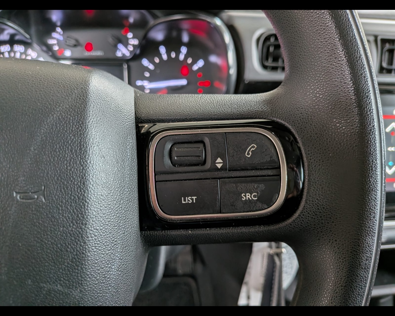 Foto CITROEN C3 1.5 bluehdi Feel Pack s&s 100cv 6m