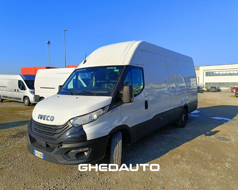 IVECO Daily V 35.14 2022 Daily 35 S14 V H3 4100 LD Diesel usato