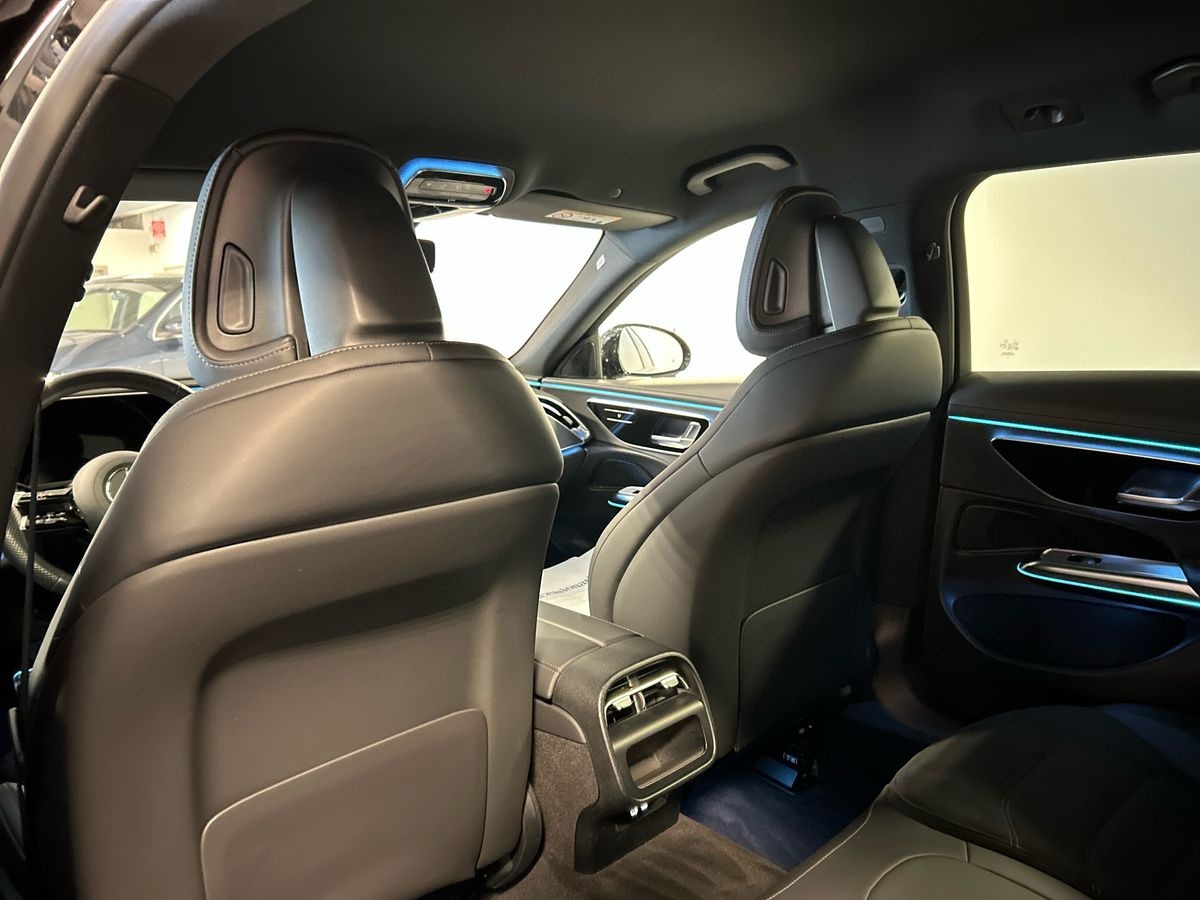 Mercedes  Classe E Station Wagon 220 d AMG Line Advanced 4Matic 9G-Tronic - 18