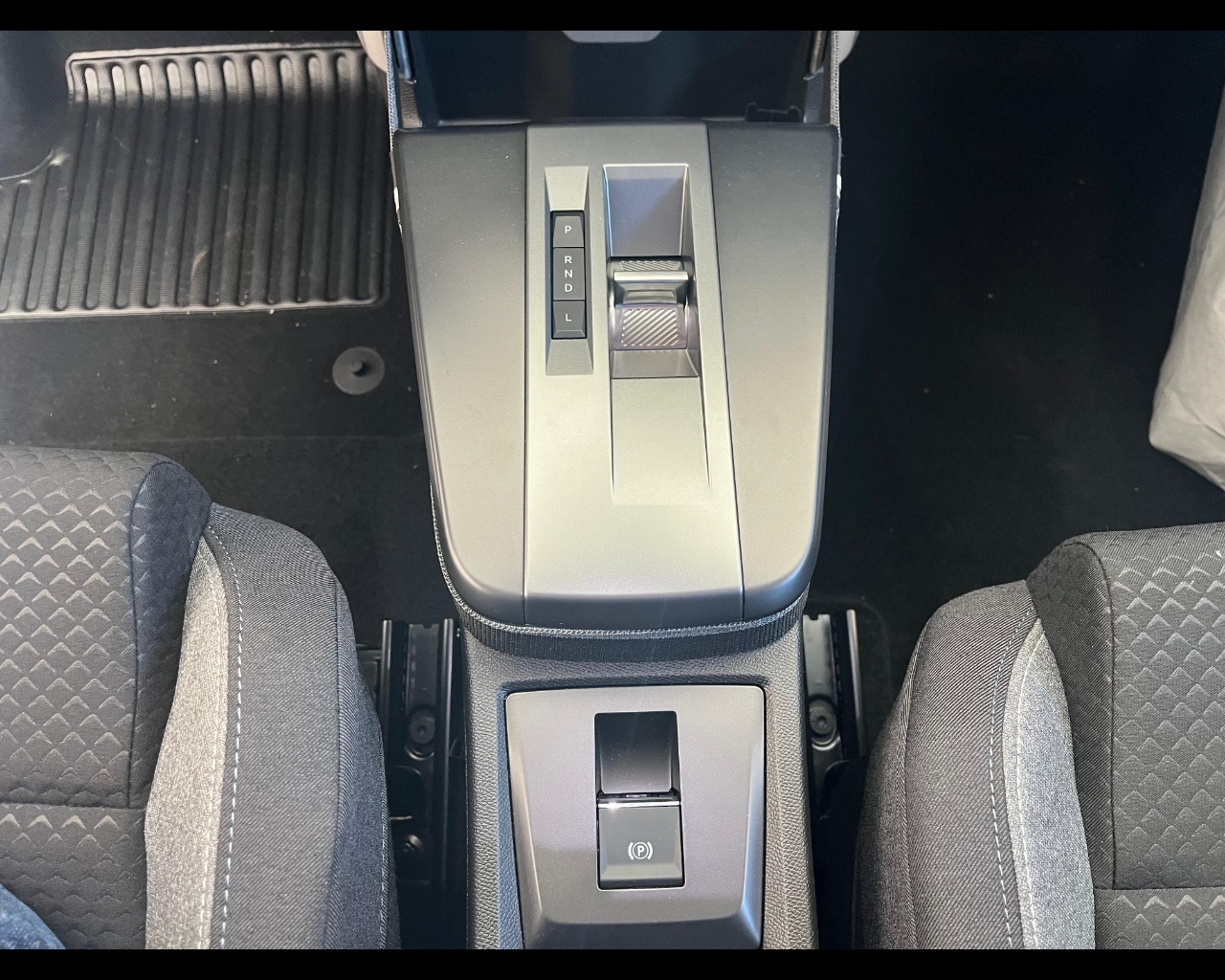 Foto OPEL Frontera 1.2 hybrid GS 100cv edct