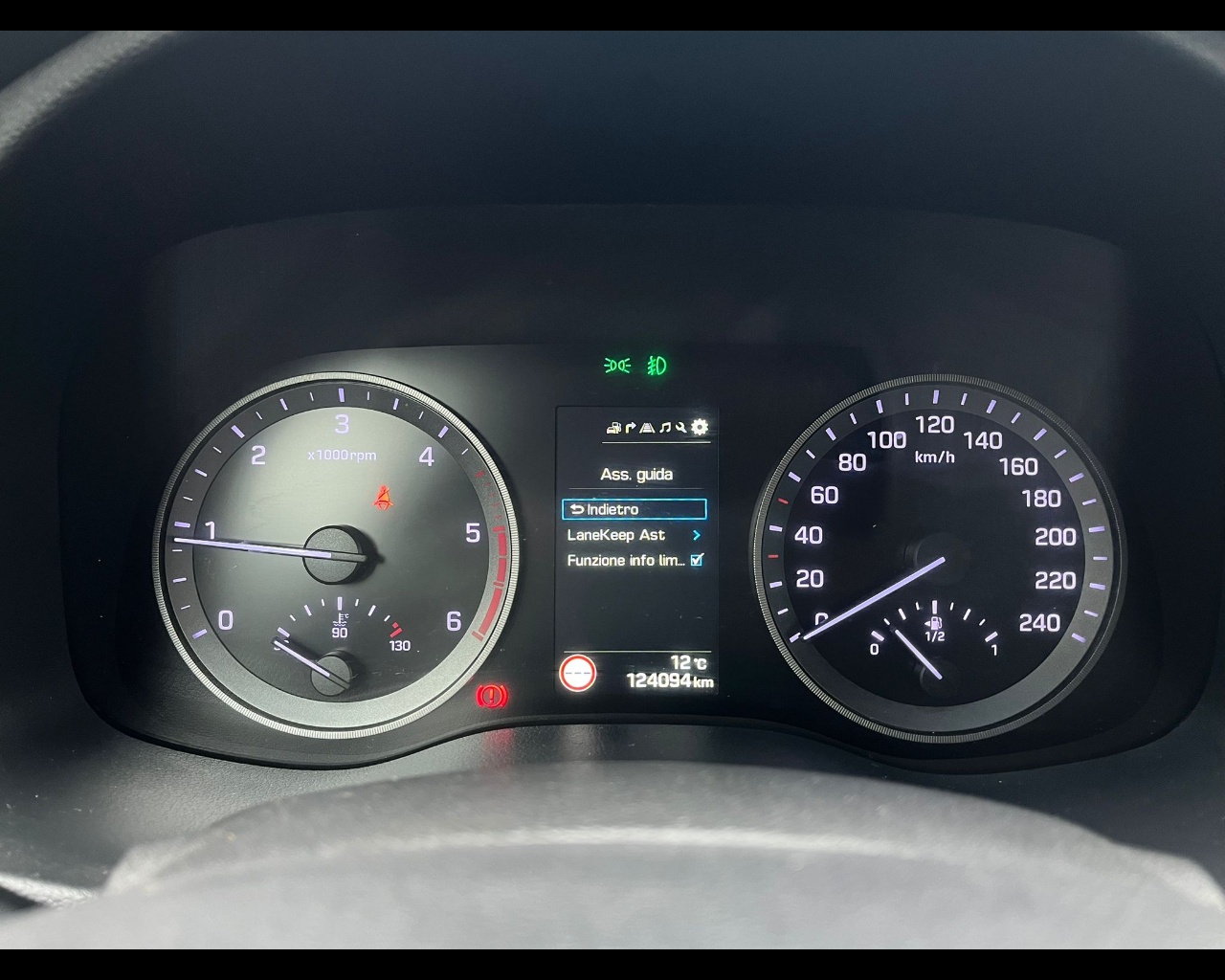 Foto HYUNDAI Tucson 1.7 crdi Xpossible 2wd 115cv