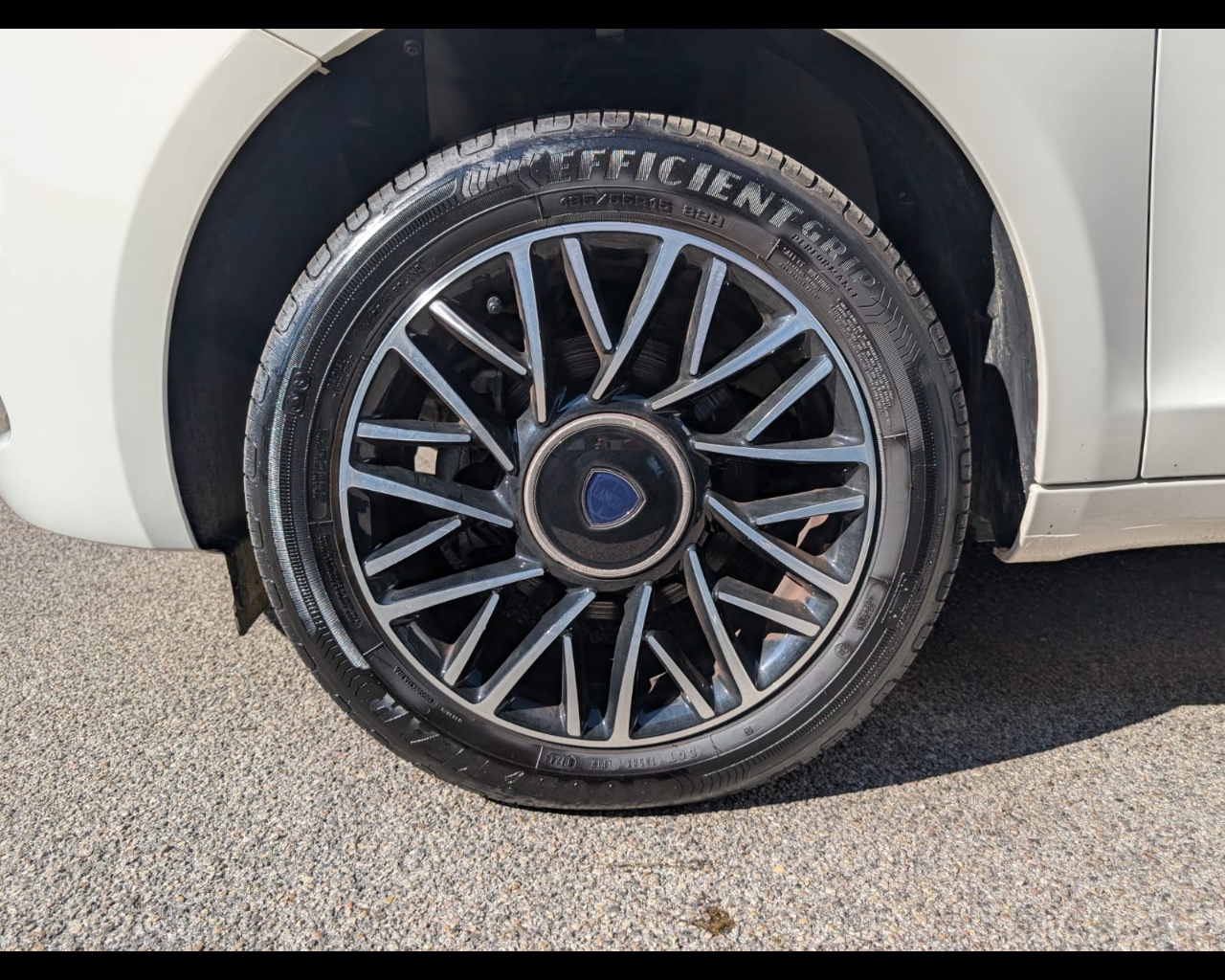 Foto LANCIA Ypsilon 1.0 firefly hybrid Platino s&s 70cv