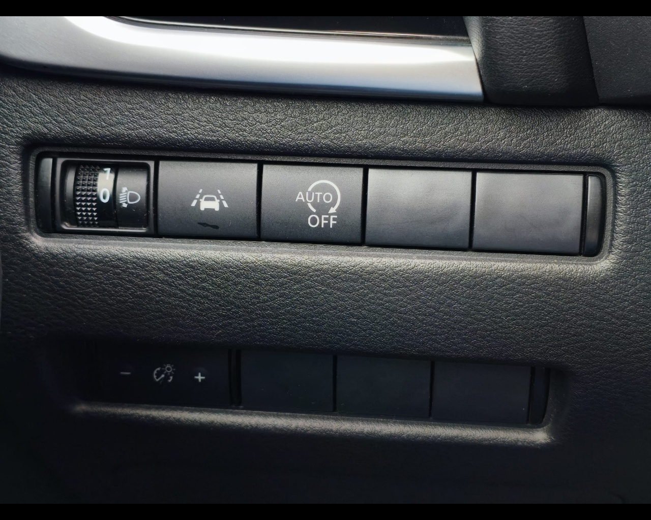 Foto NISSAN Qashqai 1.3 mhev N-Connecta 2wd 140cv