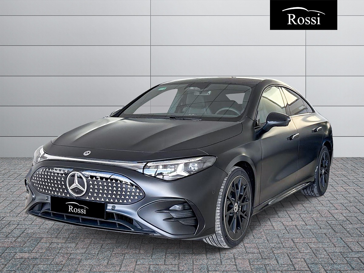 Mercedes-Benz CLA 250+ con tecnologia EQ