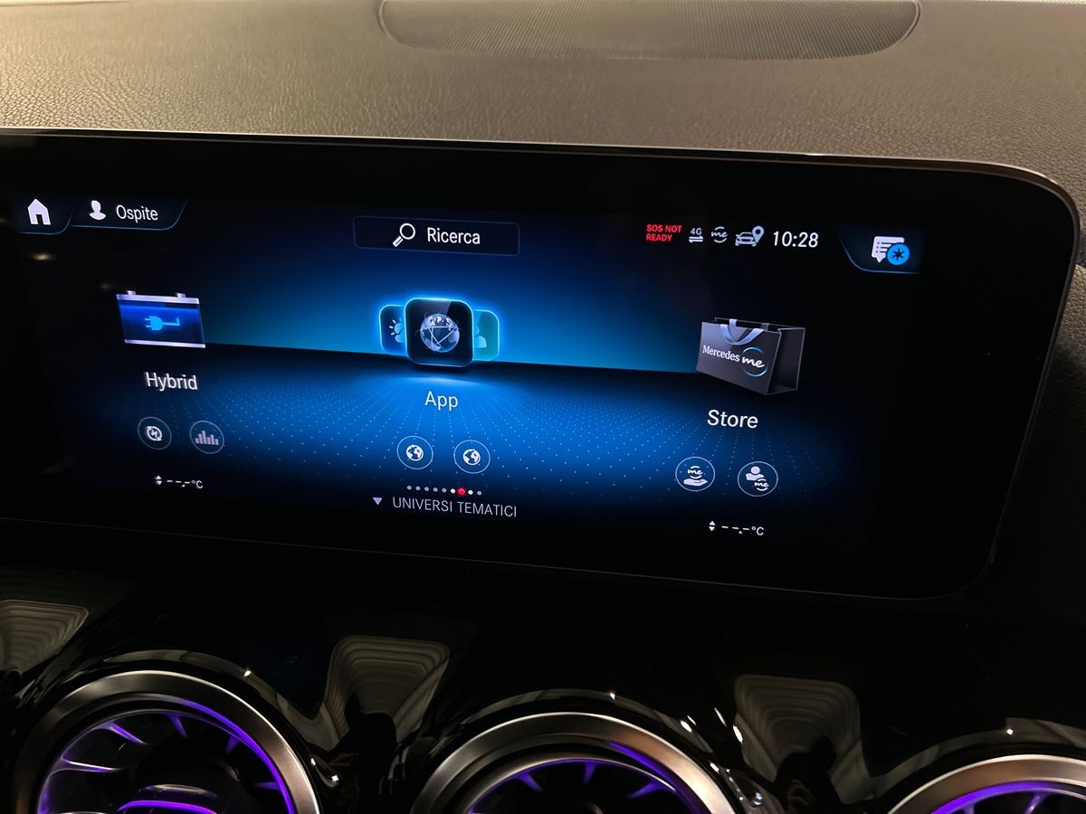 Mercedes GLA GLA 250 e Plug in hybrid (e EQ-POWER) Premium Speedshift DCT AMG 8G - 12