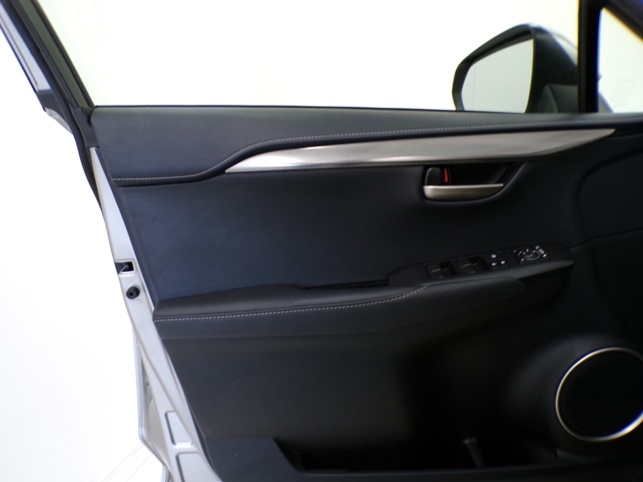 Lexus NX NX 300 2.5 Hybrid Icon 4WD CVT - 10