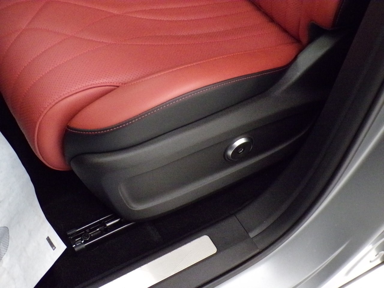 Omoda  Omoda 9 1.5 TGDi plug-in SHS Premium i-AWD DHT3 - 14