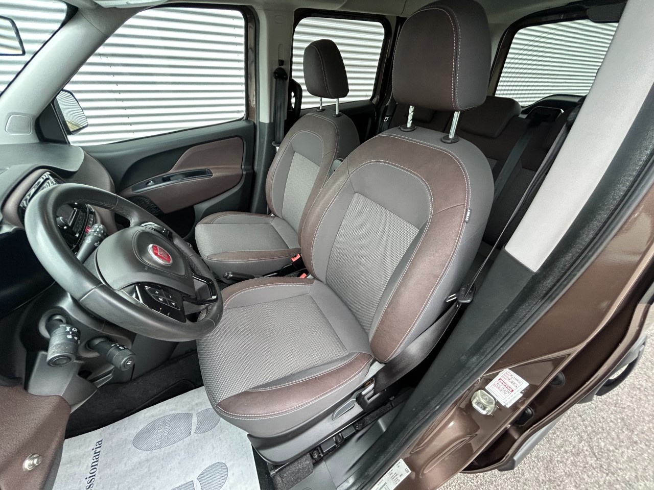 Fiat Doblo II Doblo 1.6 mjt 16v Trekking 120cv my19 - 17