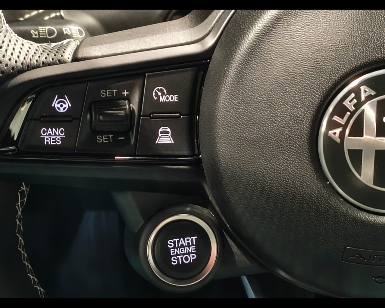 Foto ALFA ROMEO Tonale Diesel Diesel 130cv Milano Cortina 2026