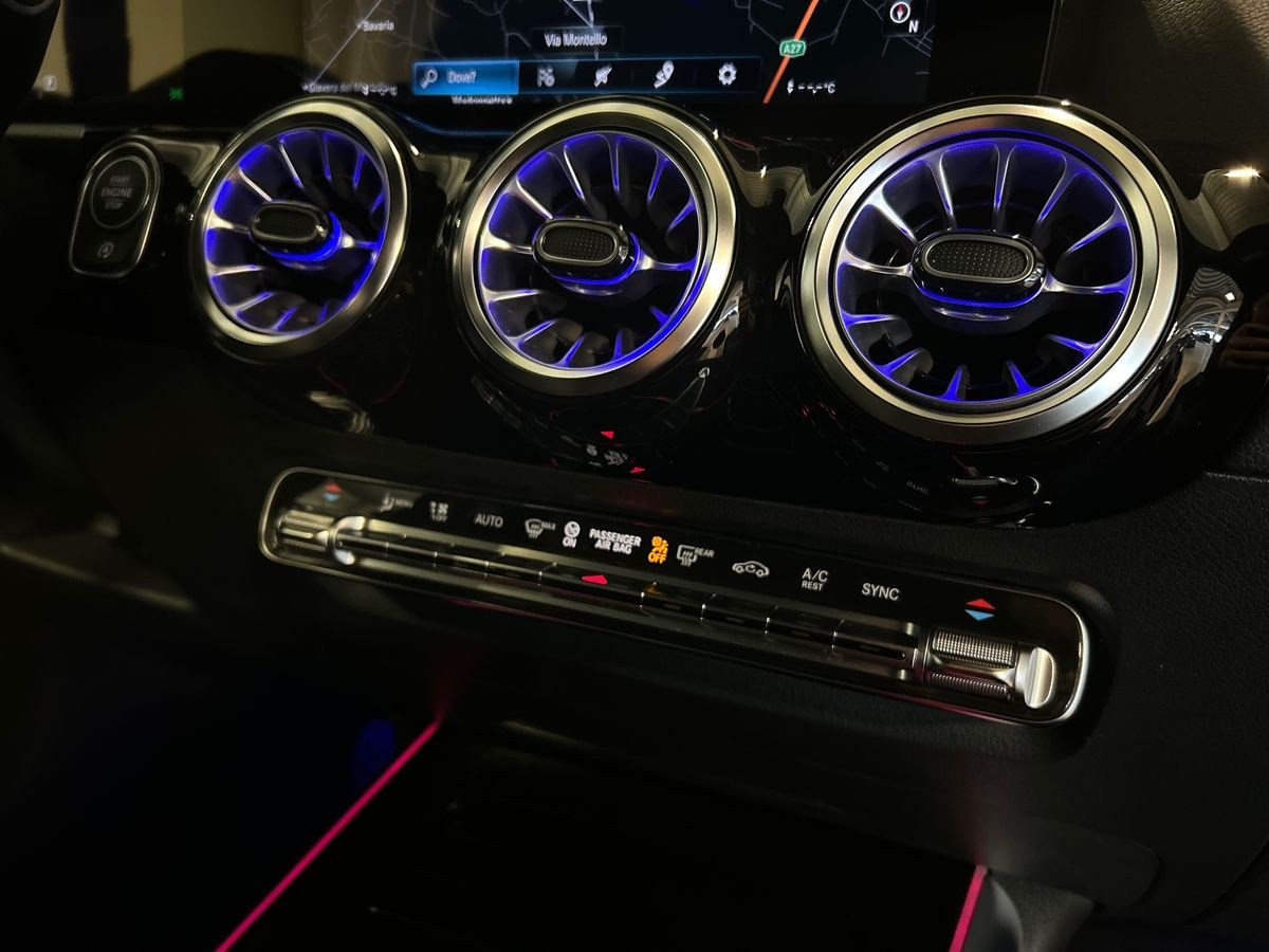 Mercedes GLA GLA 200 D Sport Plus 4Matic 8G-DCT - 14