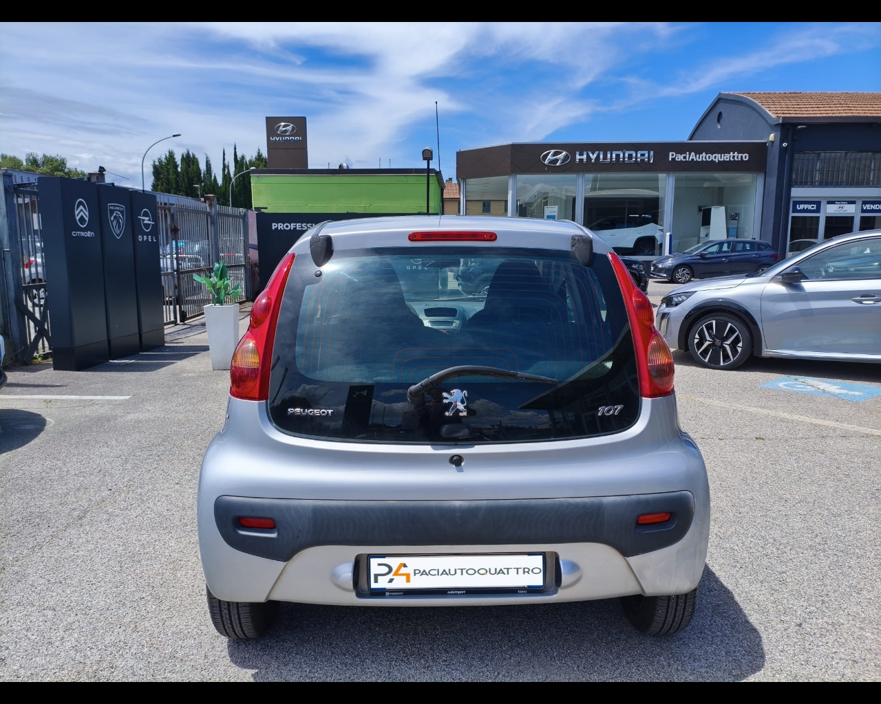 Foto PEUGEOT 107 1.0 12v Access (desir) 5p FL