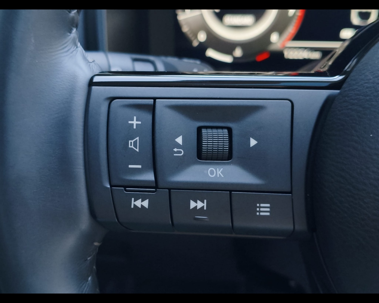 Foto NISSAN Qashqai 1.3 mhev N-Connecta 2wd 140cv
