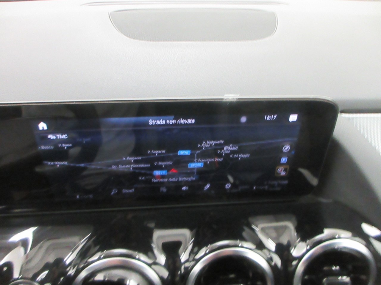Mercedes GLA GLA 180 D Sport Plus 8G-DCT - 17