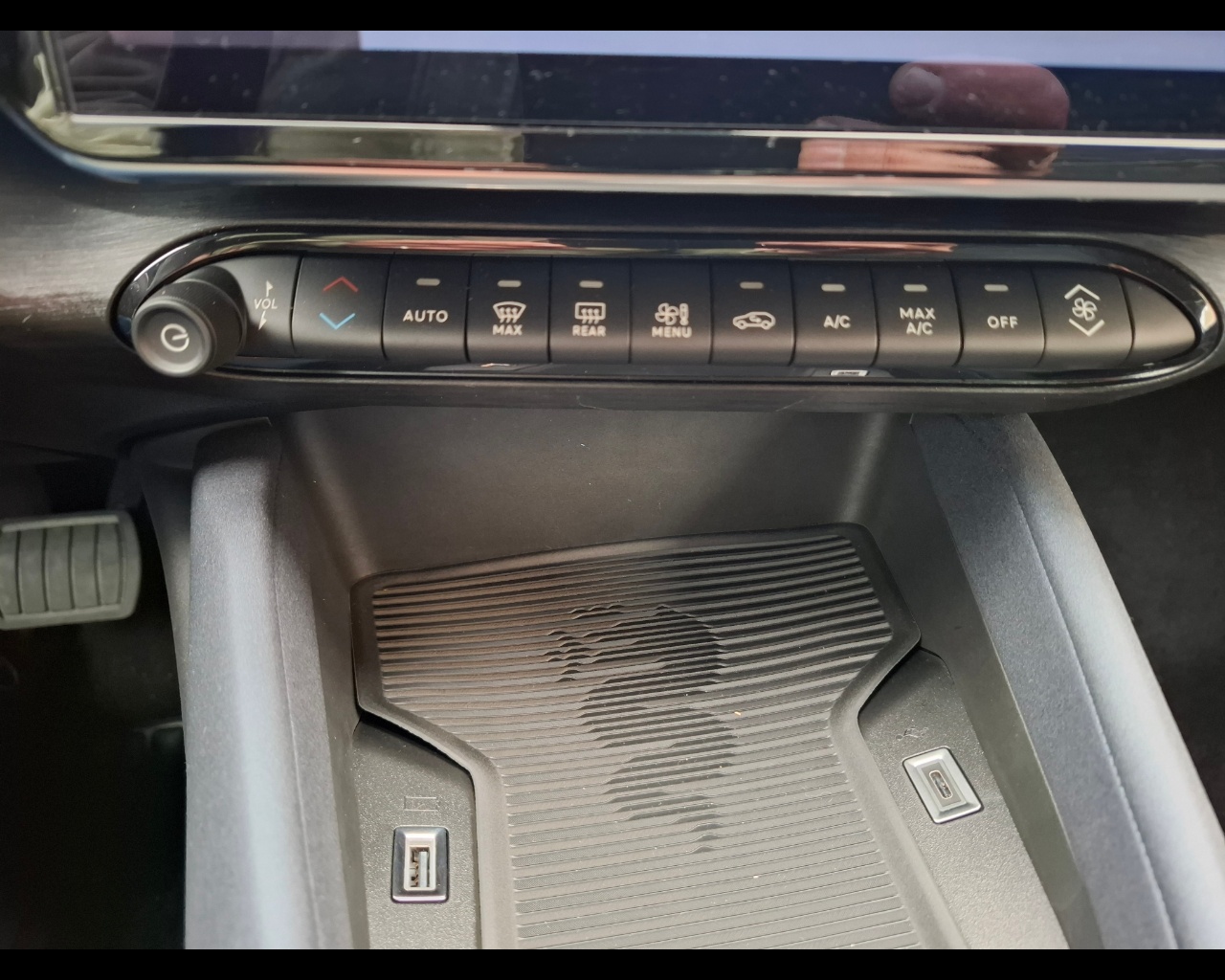 ALFA ROMEO Junior Ibrida My25 Ibrida 1.2145cv Hybrid Edct6 Ibrido benzina Aziendale - 12