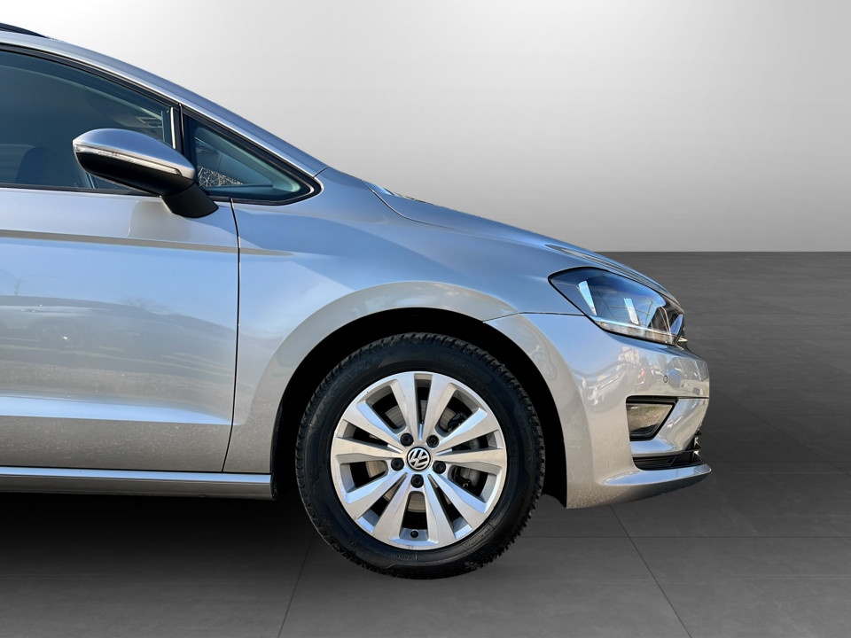 VOLKSWAGEN Golf Sportsvan 1.6 tdi Comfortline 115cv Diesel usato - 13
