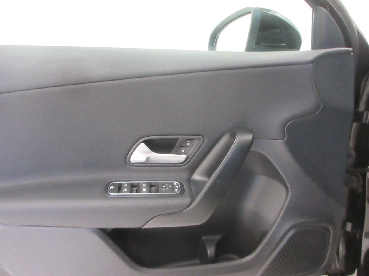 Mercedes Classe A Classe A 180 D Business 8G-DCT - 11