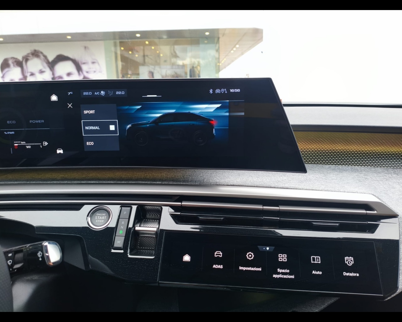 Foto PEUGEOT 3008 1.2 hybrid GT 145cv e-dcs6