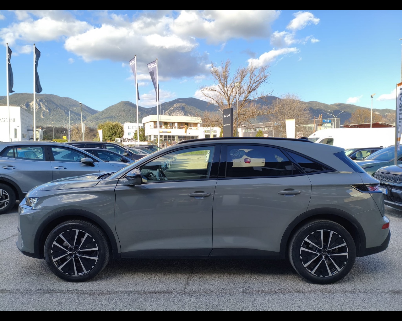 Foto DS DS7 1.5 bluehdi Etoile 130cv auto N1